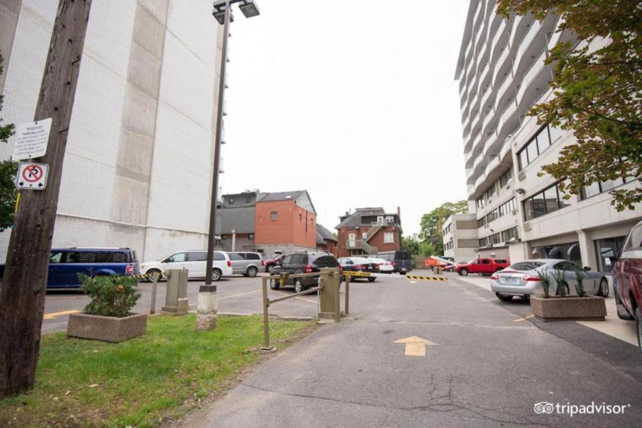 The Business Inn Ottawa Bagian luar foto