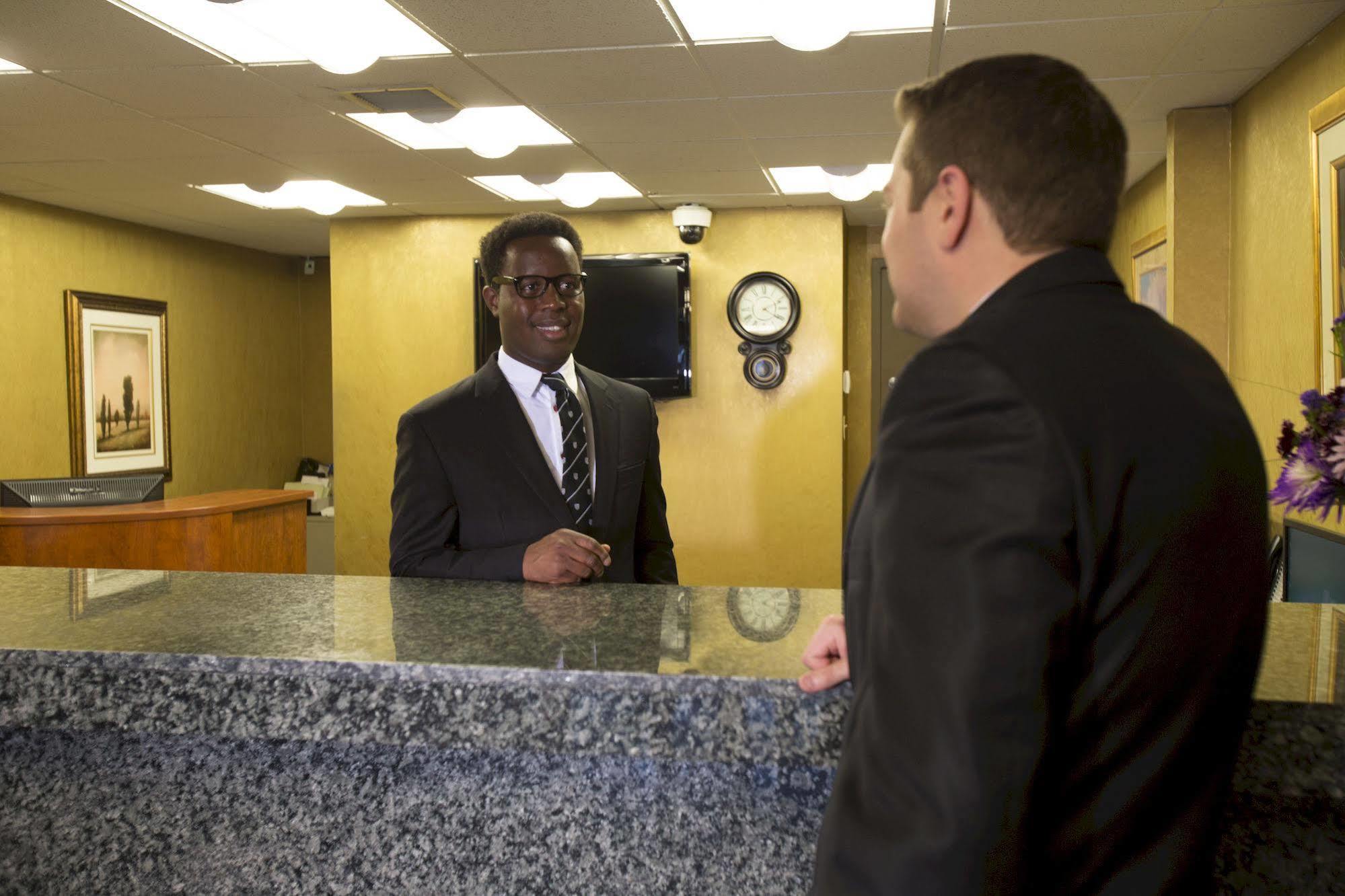 The Business Inn Ottawa Bagian luar foto